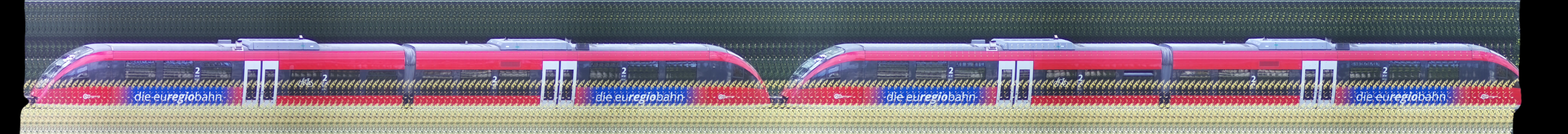 There should be a train photo here :'(