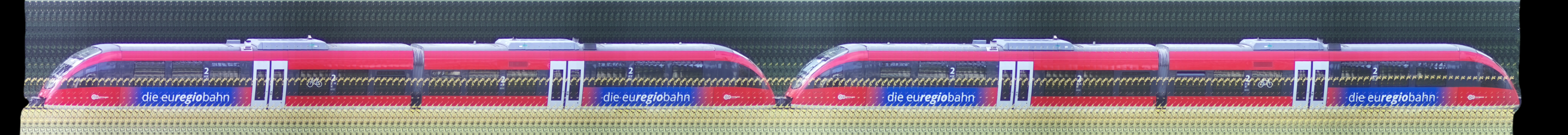 There should be a train photo here :'(