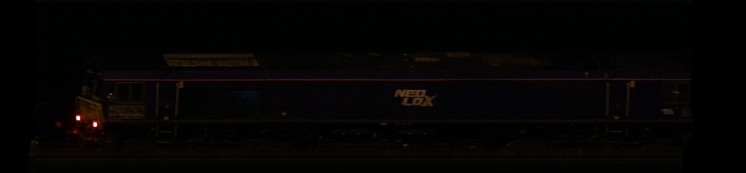 There should be a train photo here :'(