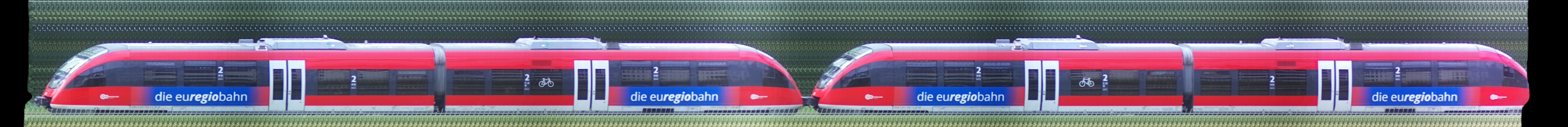 There should be a train photo here :'(