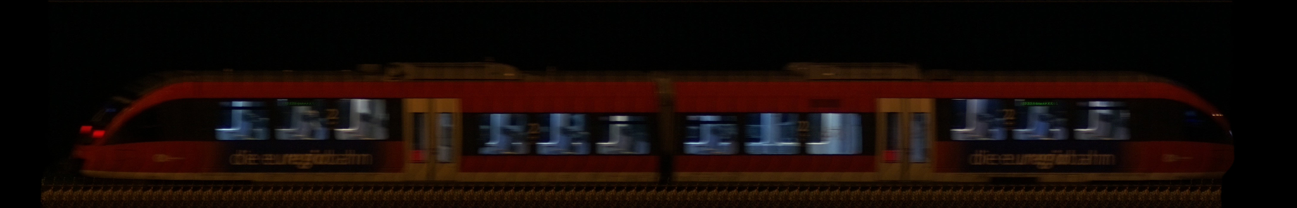 There should be a train photo here :'(