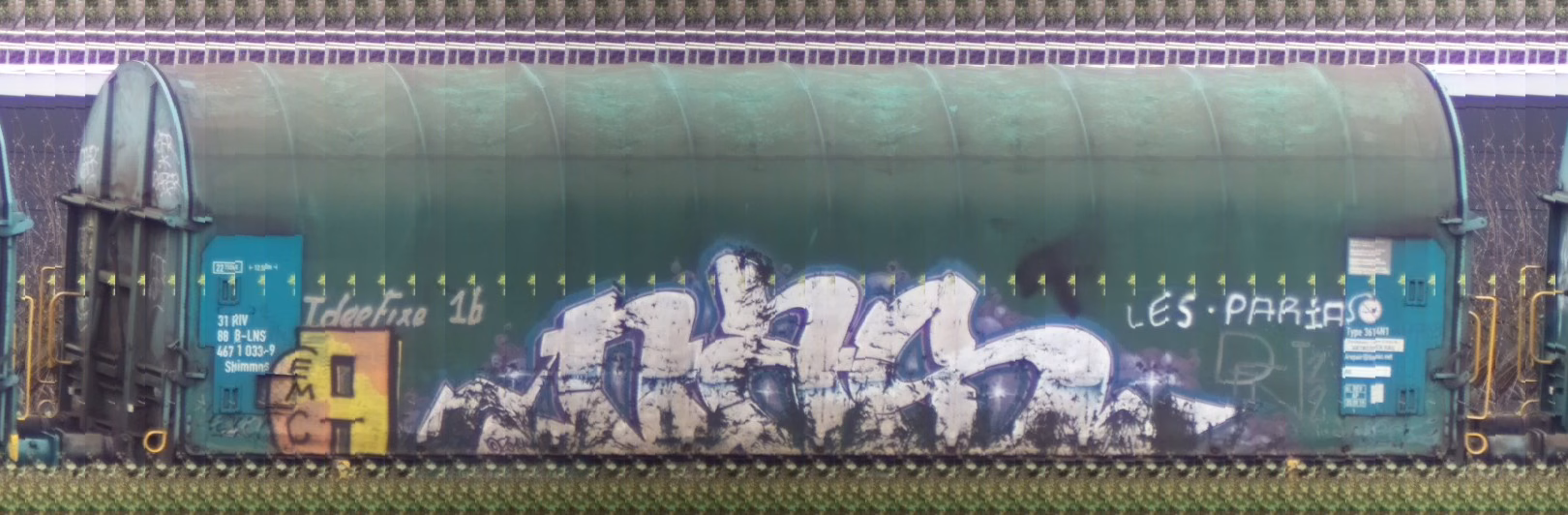 There should be a train photo here :'(
