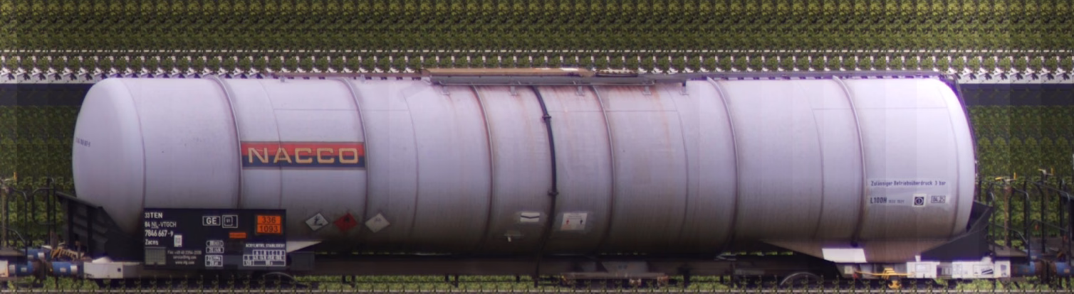 There should be a train photo here :'(