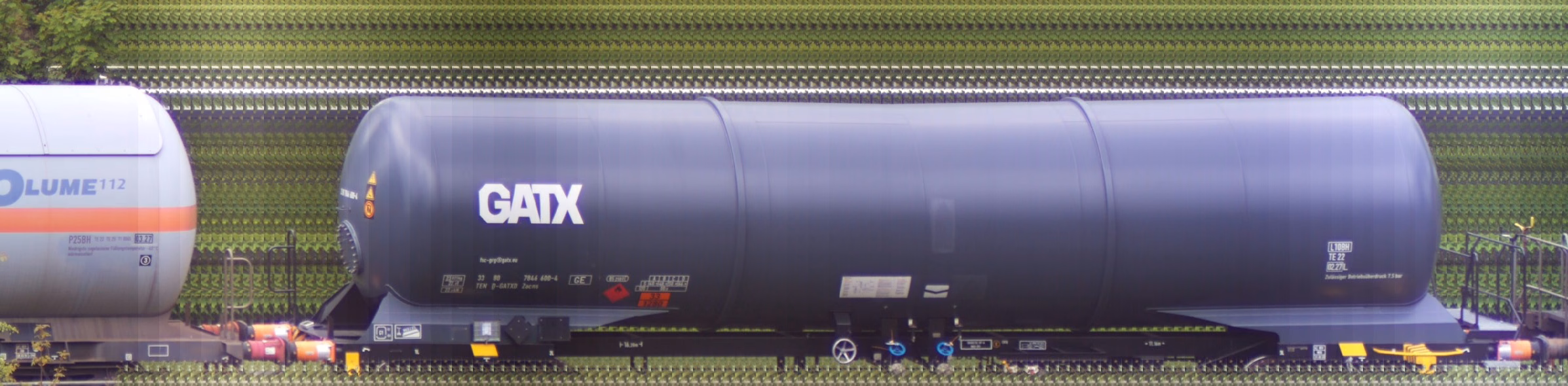 There should be a train photo here :'(