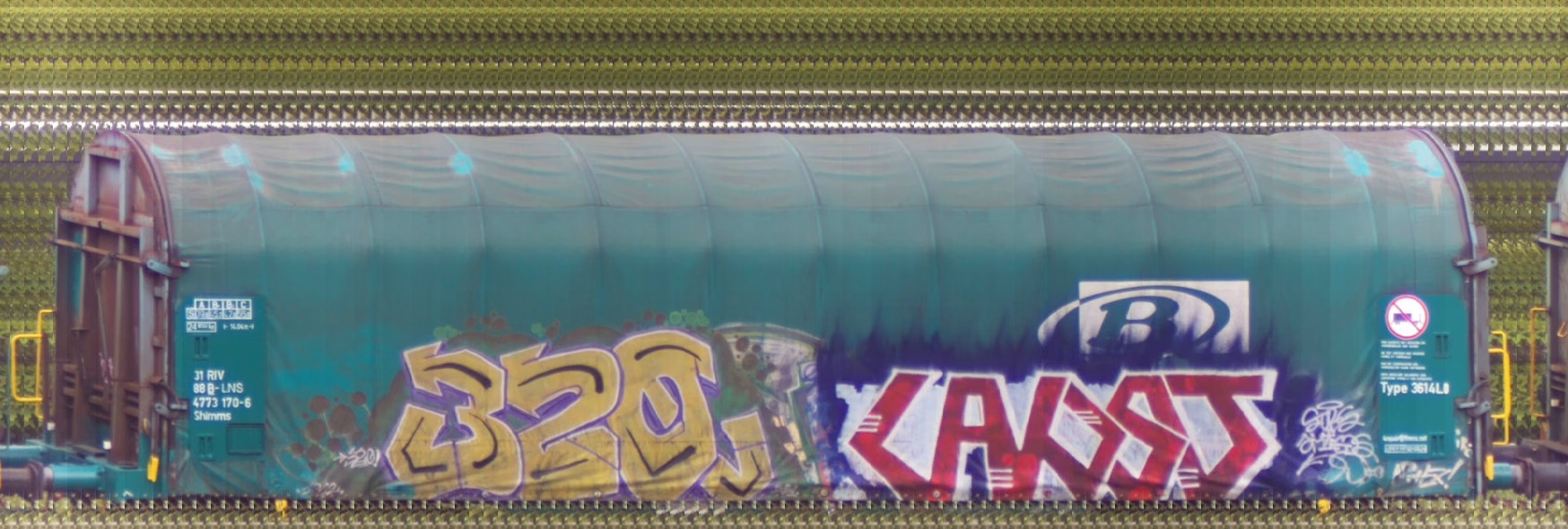 There should be a train photo here :'(