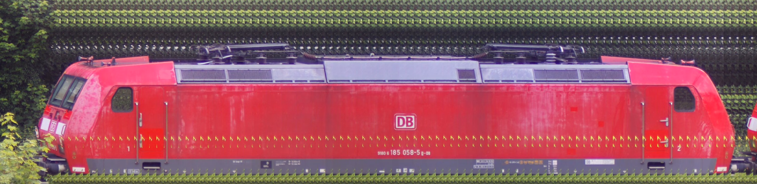 There should be a train photo here :'(