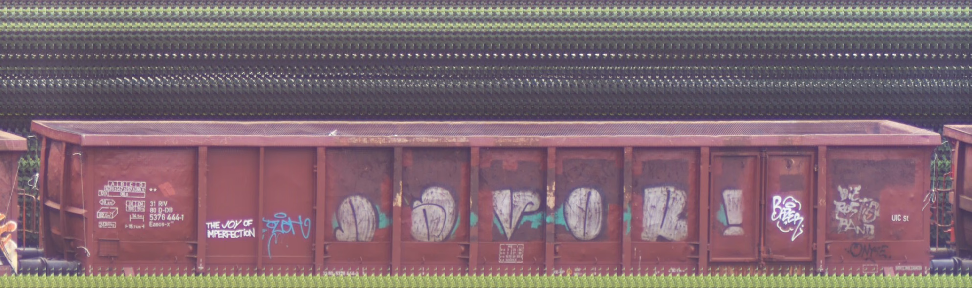There should be a train photo here :'(