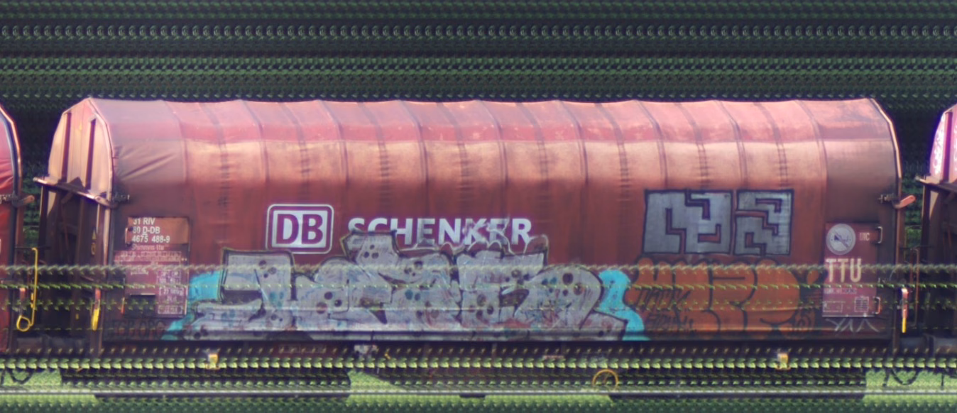 There should be a train photo here :'(