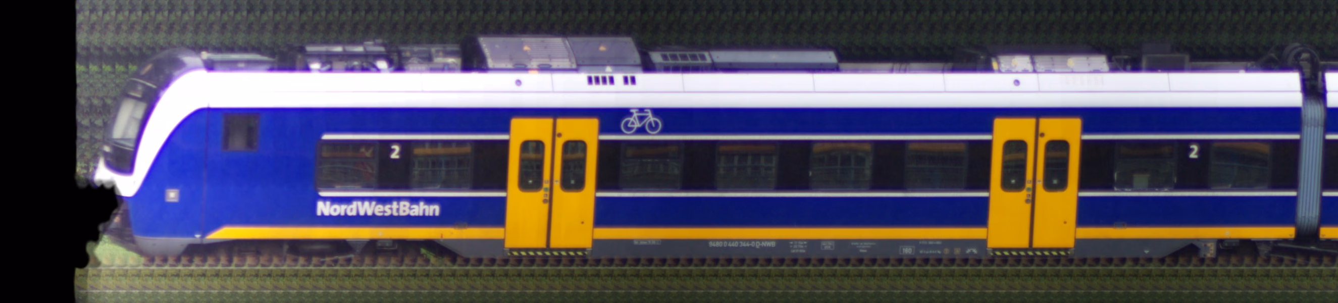 There should be a train photo here :'(
