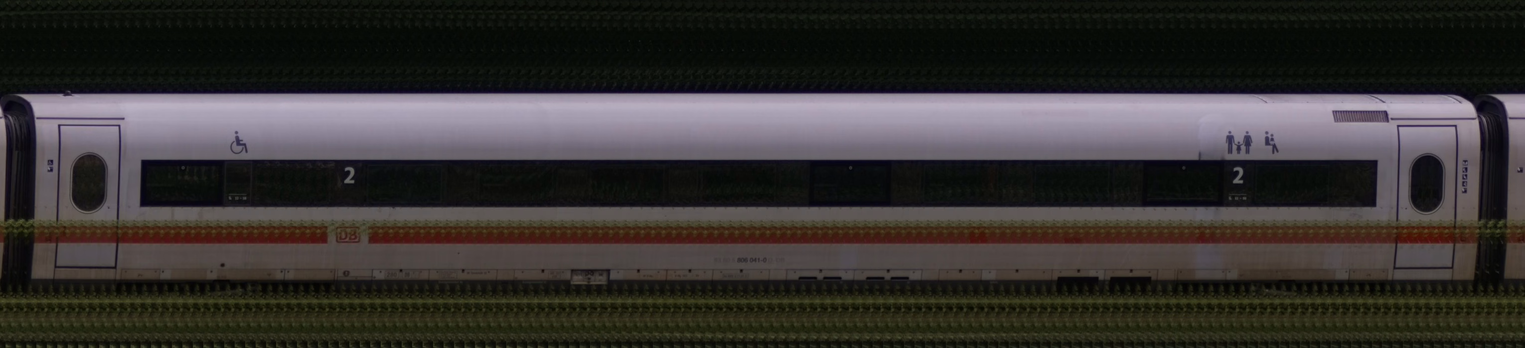 There should be a train photo here :'(