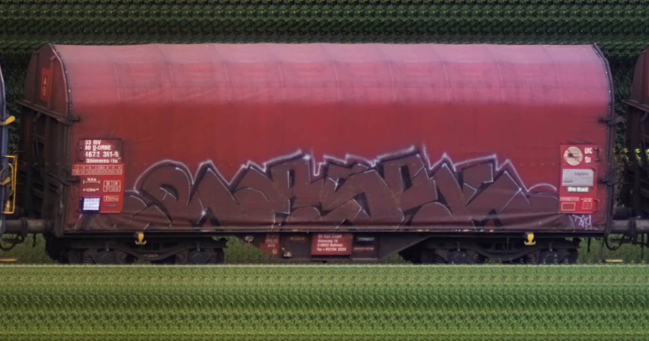 There should be a train photo here :'(