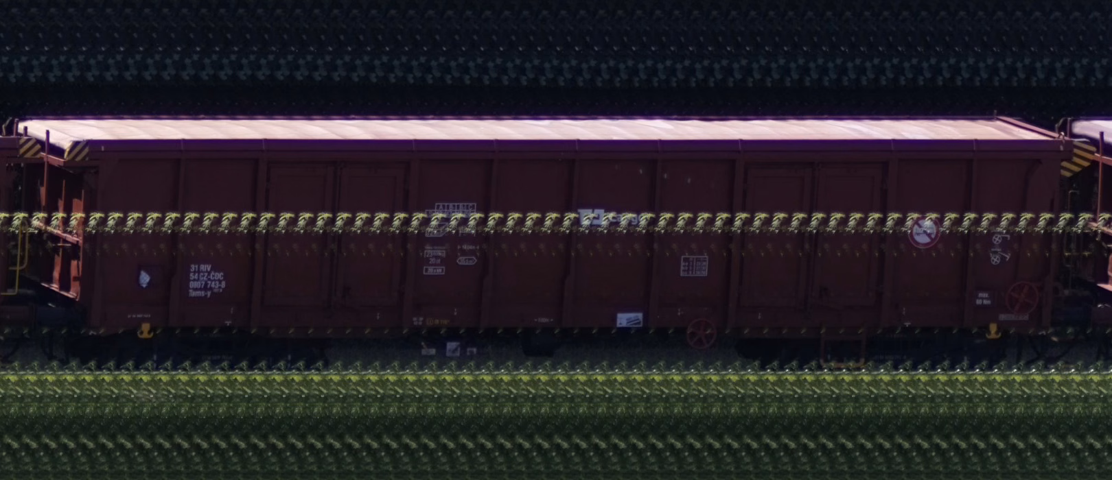 There should be a train photo here :'(