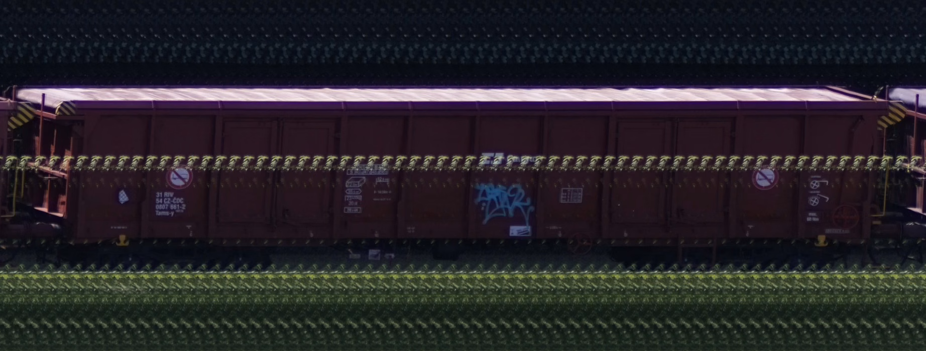 There should be a train photo here :'(