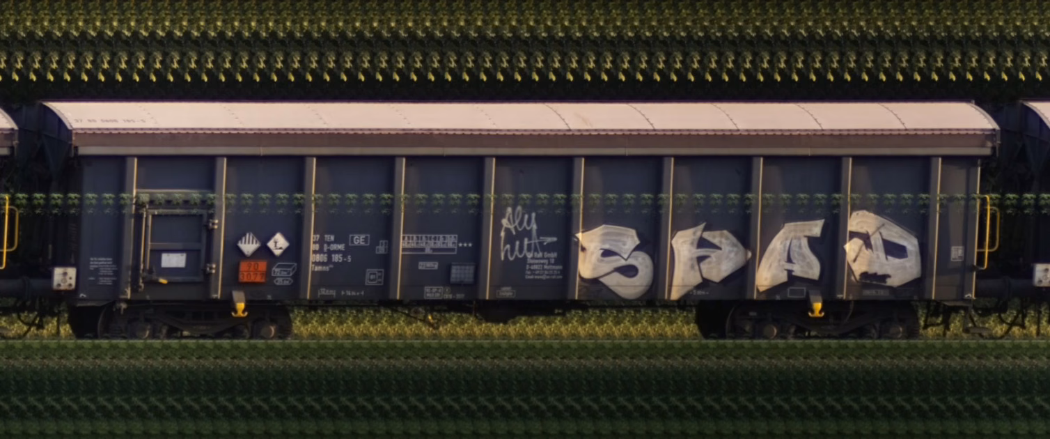 There should be a train photo here :'(