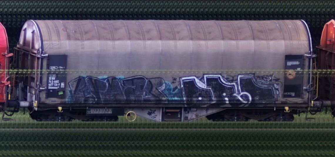 There should be a train photo here :'(
