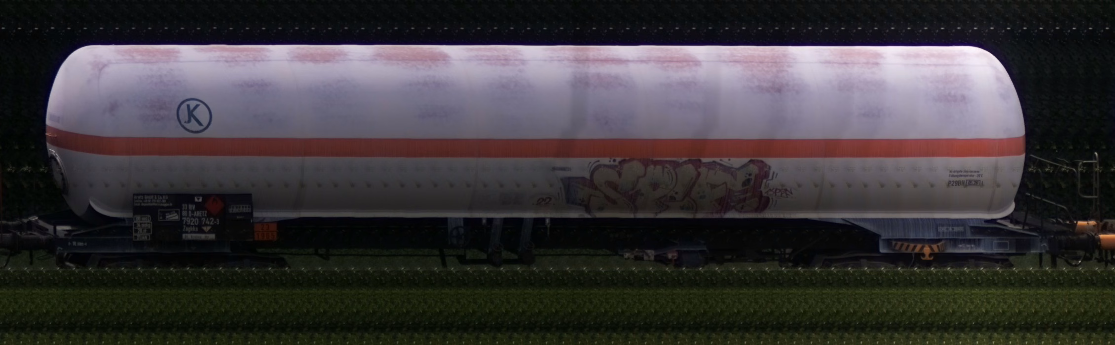There should be a train photo here :'(