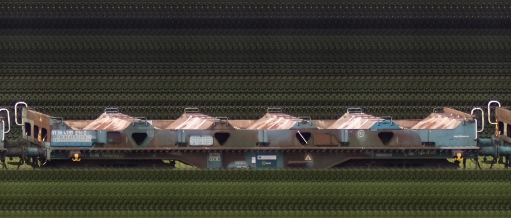There should be a train photo here :'(