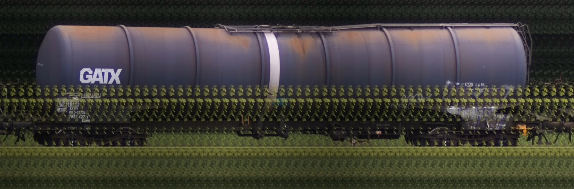 There should be a train photo here :'(