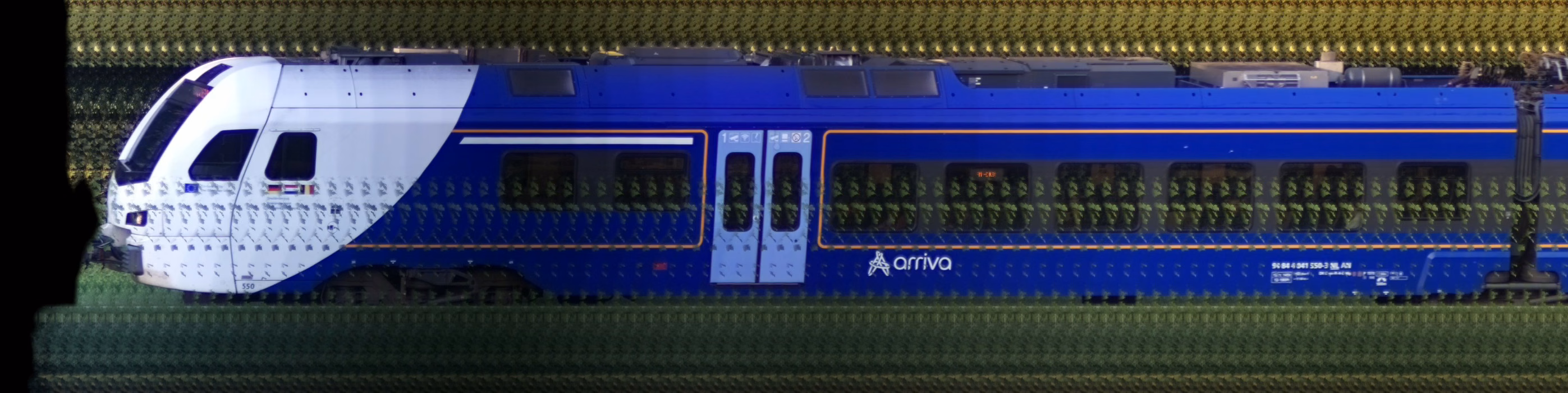 There should be a train photo here :'(