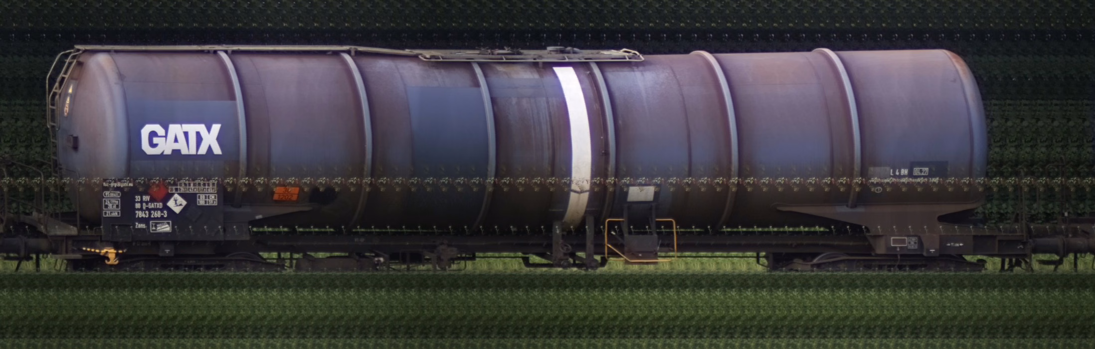 There should be a train photo here :'(