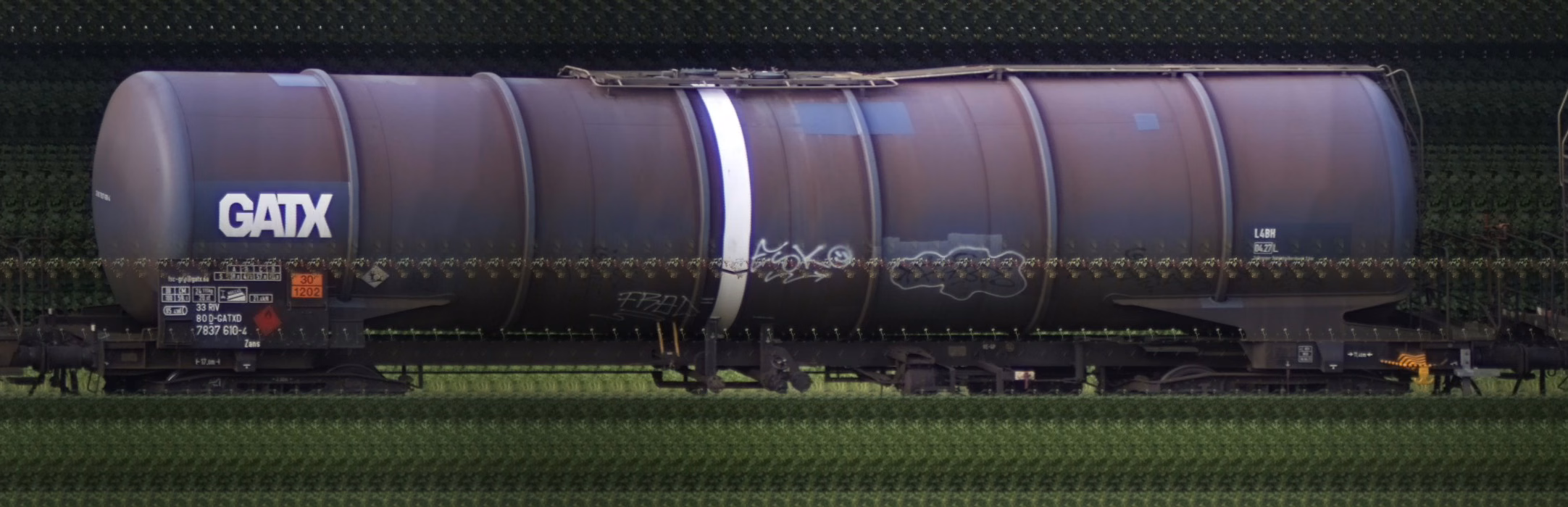 There should be a train photo here :'(