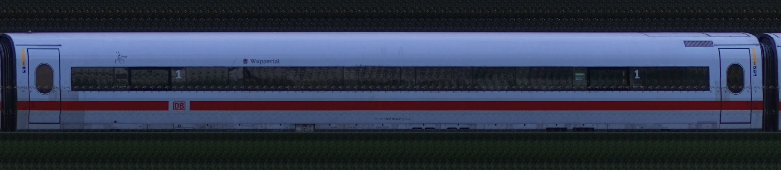 There should be a train photo here :'(