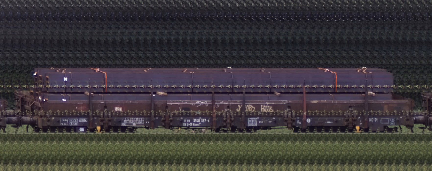 There should be a train photo here :'(