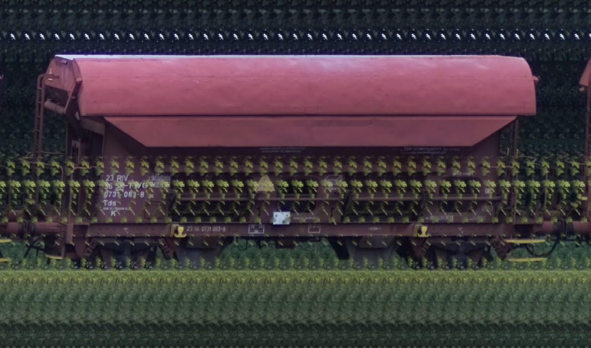 There should be a train photo here :'(