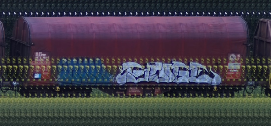 There should be a train photo here :'(