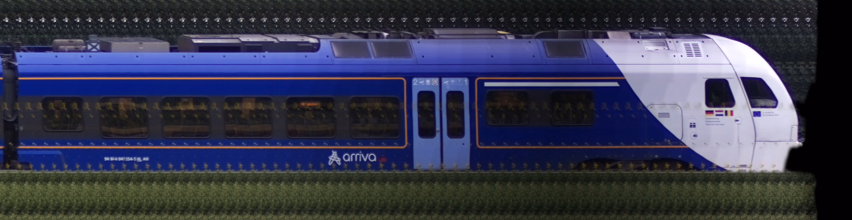 There should be a train photo here :'(