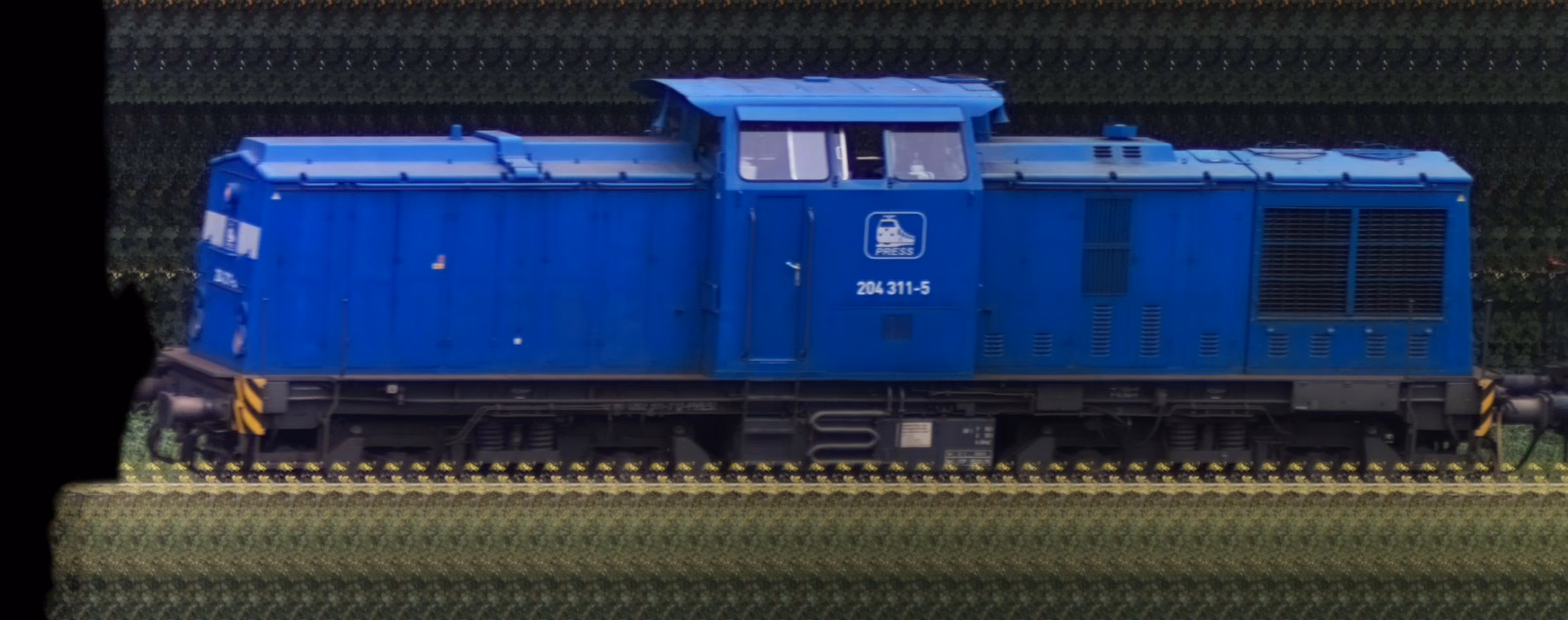 There should be a train photo here :'(