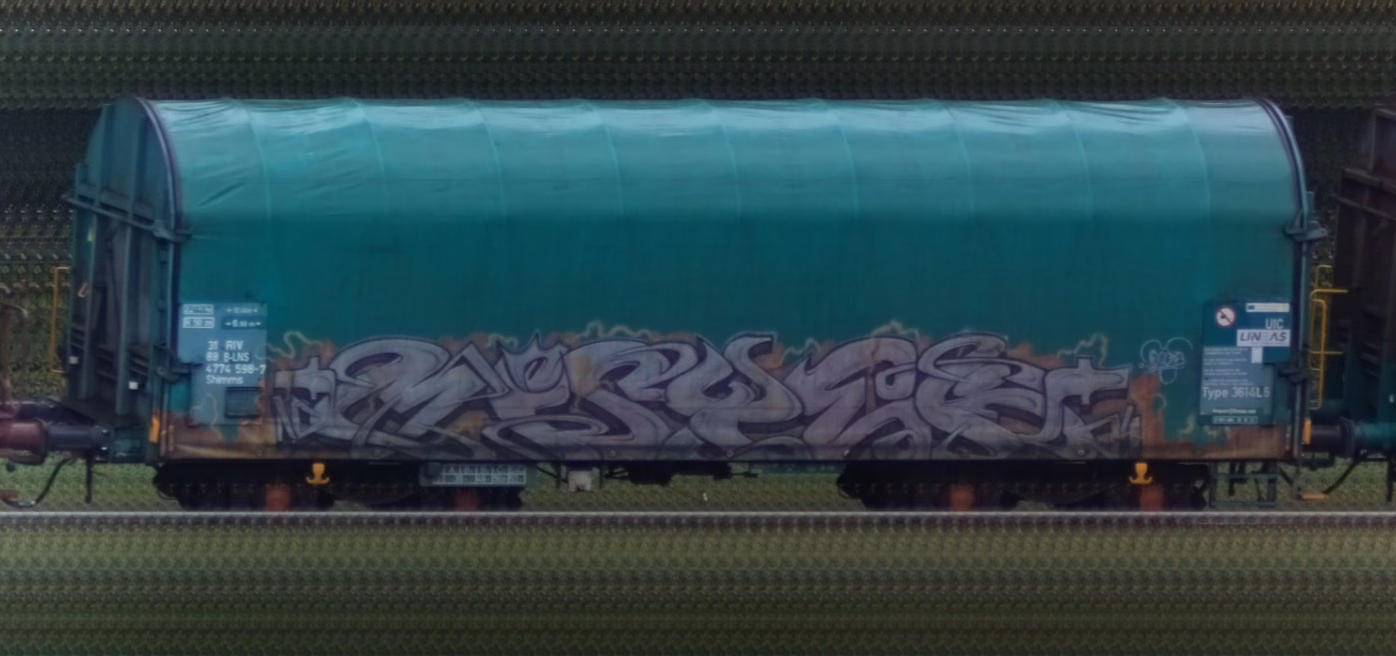 There should be a train photo here :'(