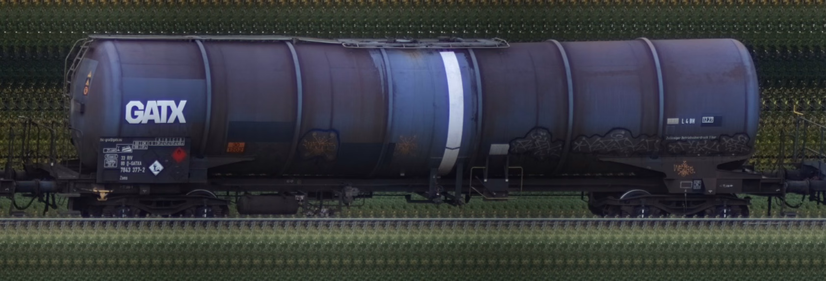 There should be a train photo here :'(
