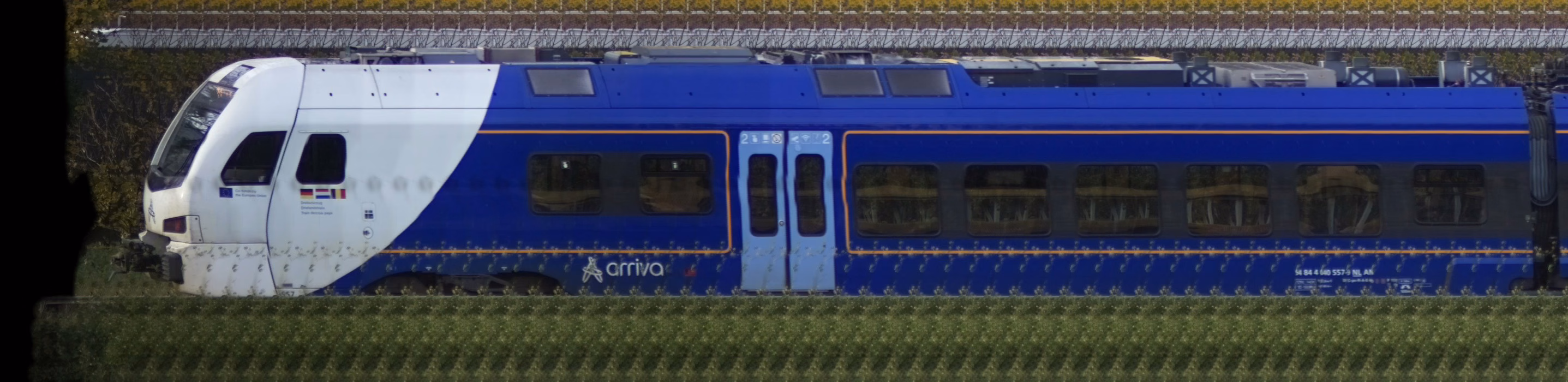There should be a train photo here :'(