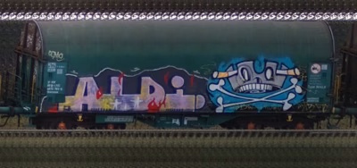 There should be a train photo here :'(