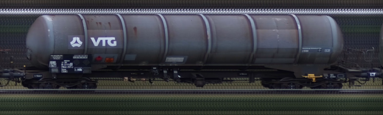 There should be a train photo here :'(