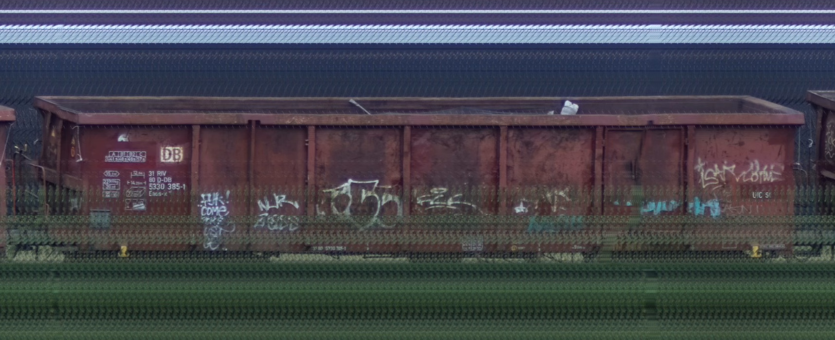 There should be a train photo here :'(