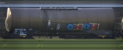There should be a train photo here :'(