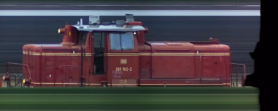 There should be a train photo here :'(