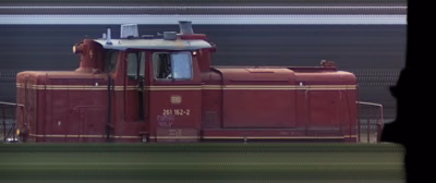 There should be a train photo here :'(