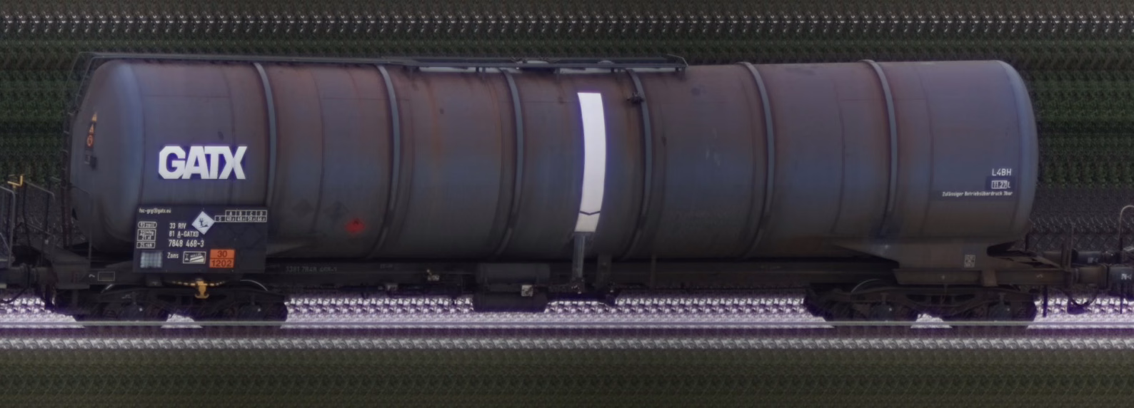 There should be a train photo here :'(