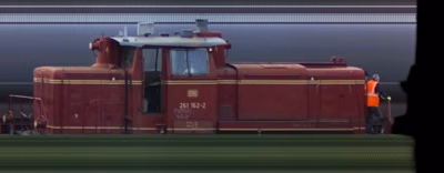 There should be a train photo here :'(