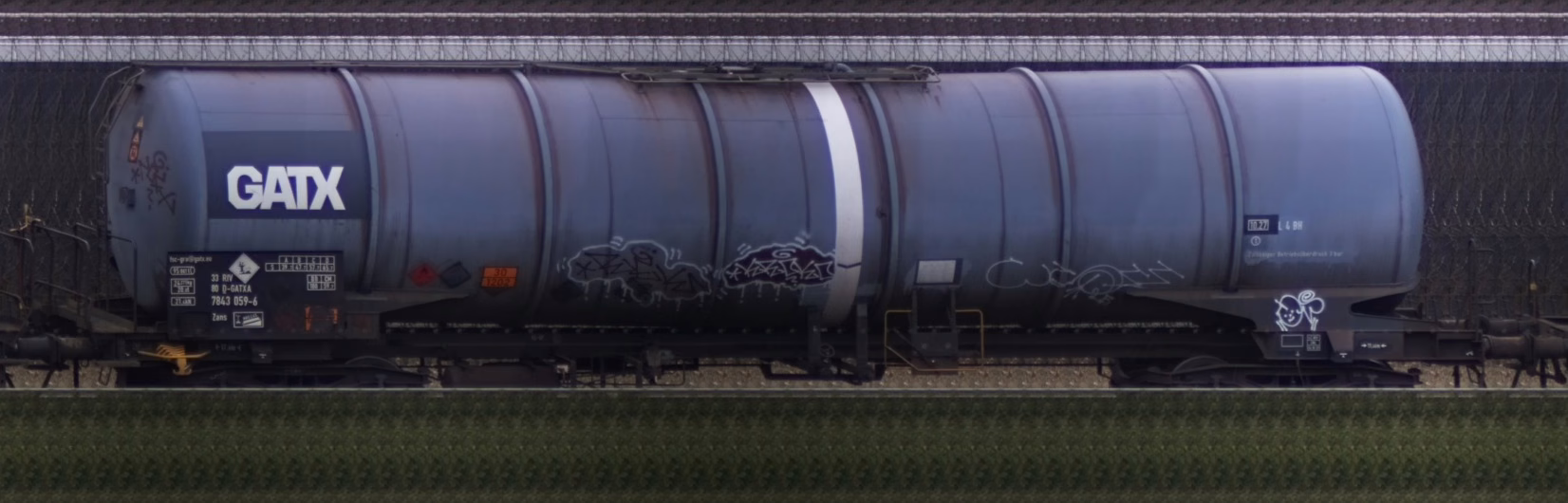 There should be a train photo here :'(