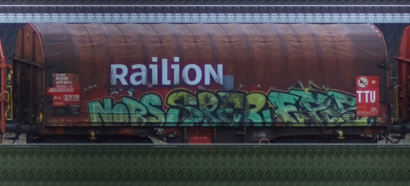 There should be a train photo here :'(