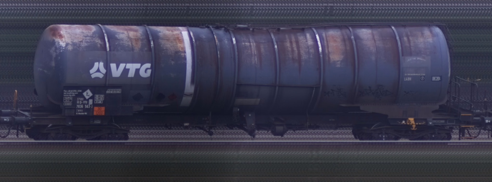 There should be a train photo here :'(