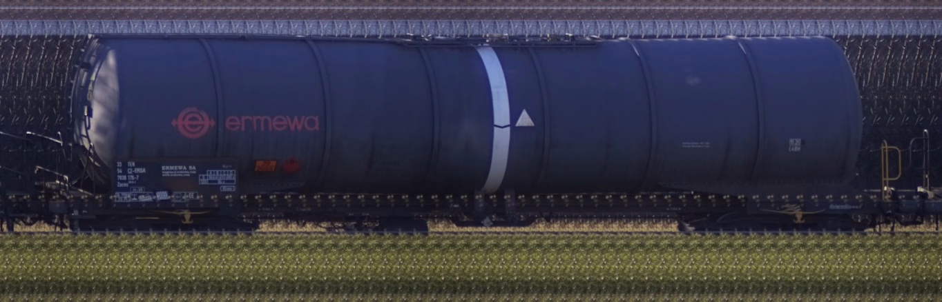 There should be a train photo here :'(