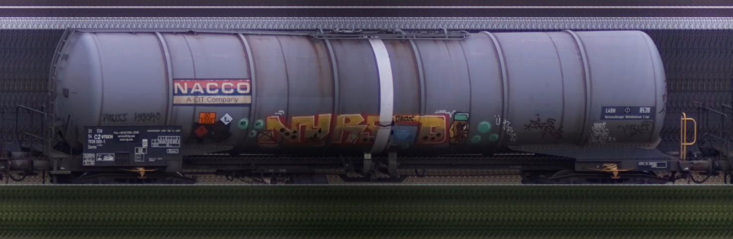 There should be a train photo here :'(