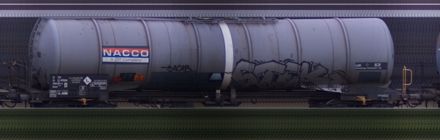 There should be a train photo here :'(
