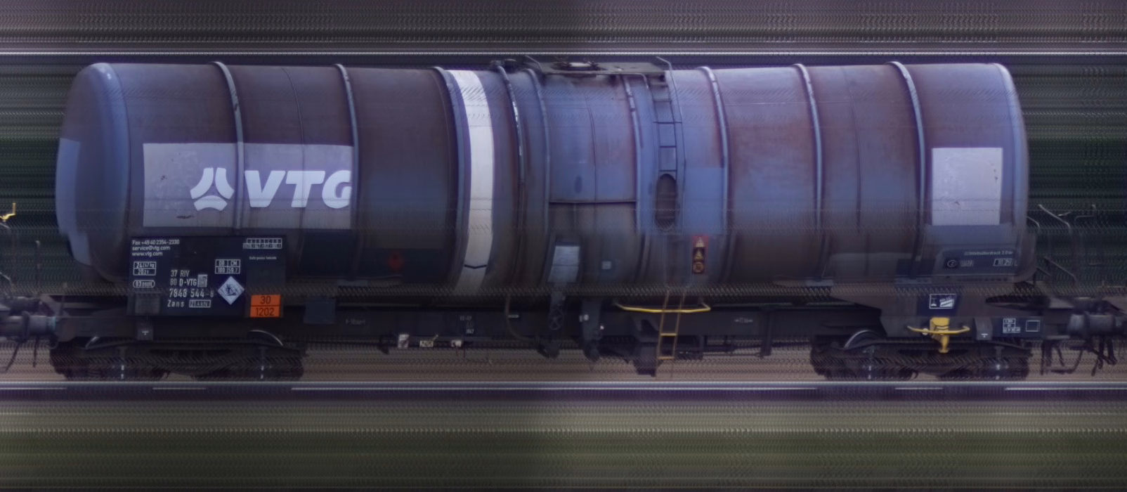 There should be a train photo here :'(