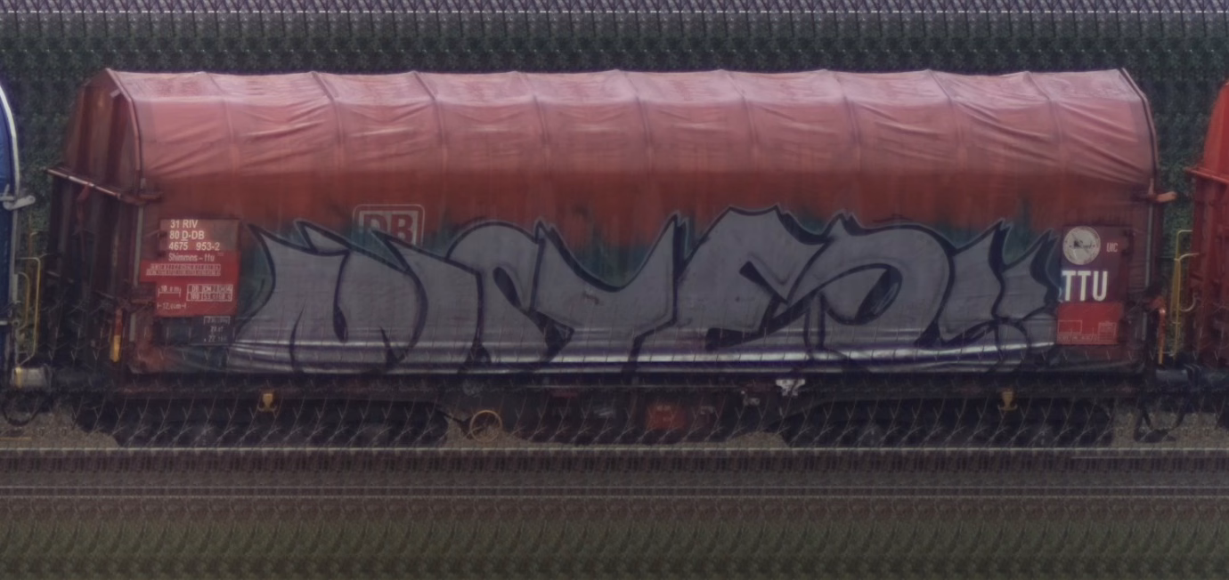 There should be a train photo here :'(